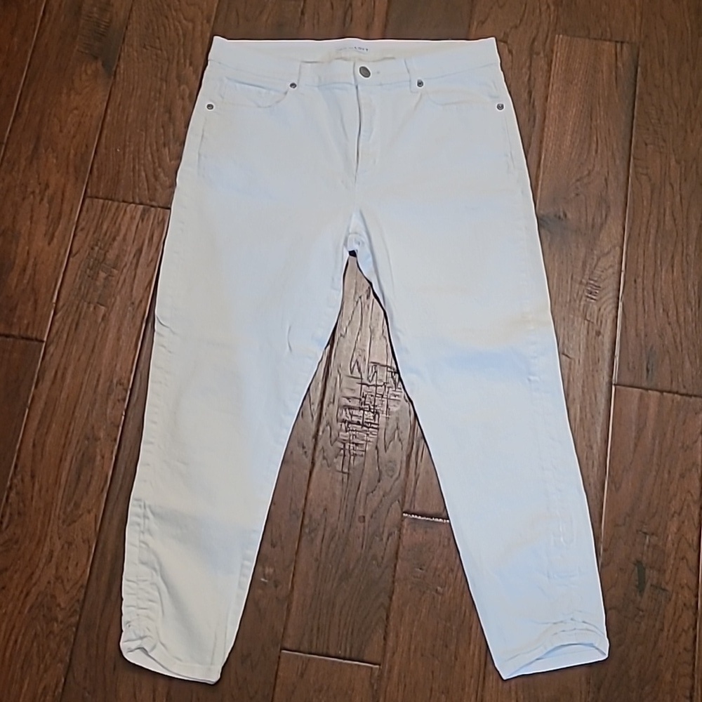Loft women's Skinny Crop jeans size 12 / 31